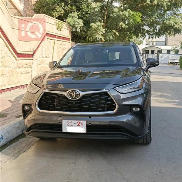 Toyota for sale in Iraq